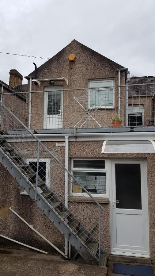 Art studio apartment Briton Ferry Esterno foto